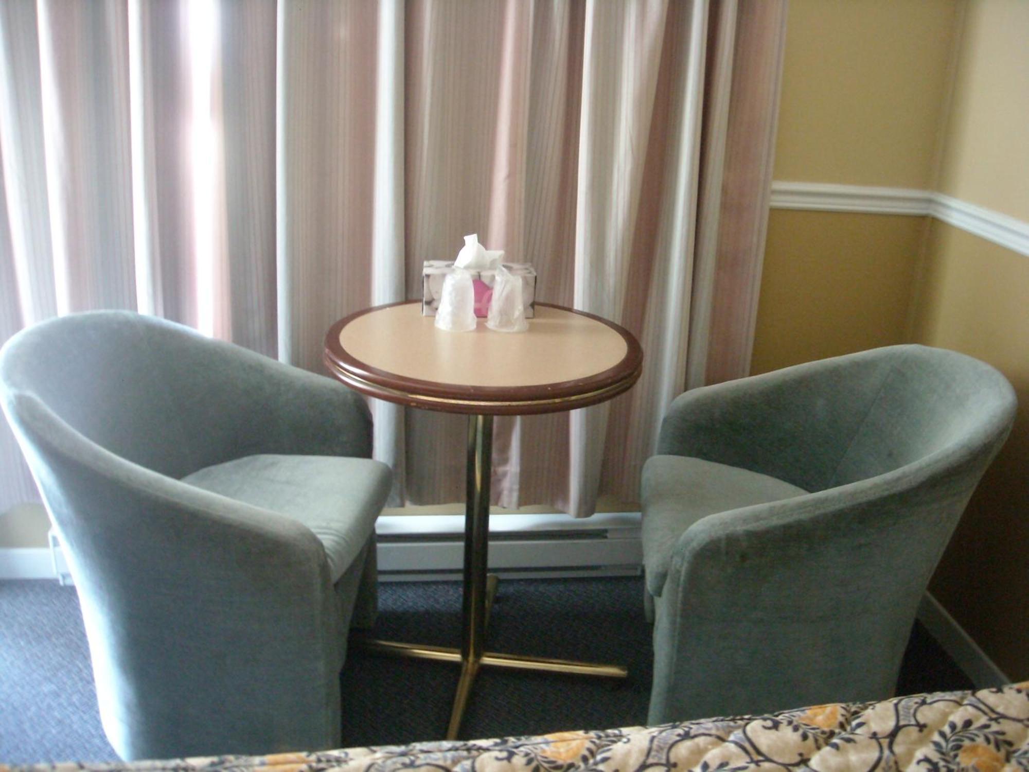 Motel Montreal Notre-Dame-de-l'Ile-Perrot Eksteriør bilde